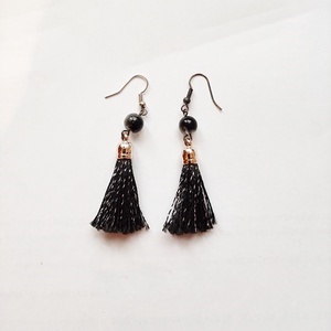 Életvidám bojtos fülbevaló - ékszer - fülbevaló - lógó fülbevaló - Meska.hu