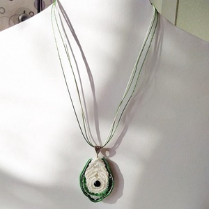 Meleg ölelésben sújtás nyaklánc - ékszer - nyaklánc - medálos nyaklánc - Meska.hu