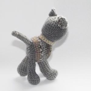 Maroknyi, nyakörves, mintás cica. Amigurumi horgolt cicagyerek -  - Meska.hu