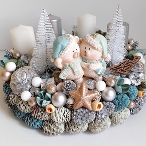 Adventi koszorú -Kedves macipárral,türkiz kékben, Karácsony, Adventi díszek, Adventi koszorú, Virágkötés, MESKA