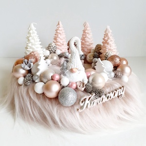 Púderszínű, manós adventi asztaldísz - Meska.hu