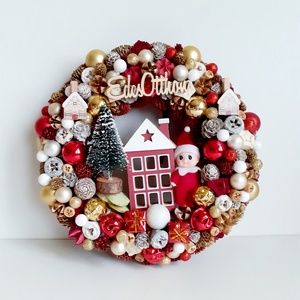 Karácsonyi kopogtató manóval, házzal és fenyőfával - karácsony - adventi díszek - adventi ajtódísz - Meska.hu