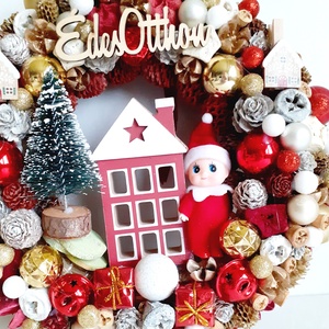 Karácsonyi kopogtató manóval, házzal és fenyőfával - karácsony - adventi díszek - adventi ajtódísz - Meska.hu