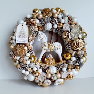 Karácsonyi ajtódísz  fehér-arany hintalóval - karácsony - adventi díszek - adventi ajtódísz - Meska.hu