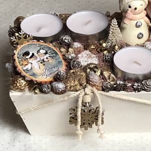 Adventi asztaldísz koszorú doboz angyalkával - rózsaszín - karácsony - adventi díszek - adventi asztaldísz - Meska.hu