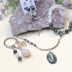 Mohaachát és fehér (béke) achát garnitúra - nyaklánc, karkötő, fülbevaló és kulcstartó - ékszer - ékszerszett - Meska.hu