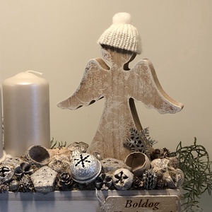 Adventi koszorú - adventi asztaldísz fa alapban angyalkával - karácsony - adventi díszek - adventi koszorú - Meska.hu
