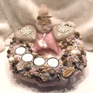 Rózsaszín adventi koszorú textil angyalkával, mécsesekkel - karácsony - adventi díszek - adventi koszorú - Meska.hu