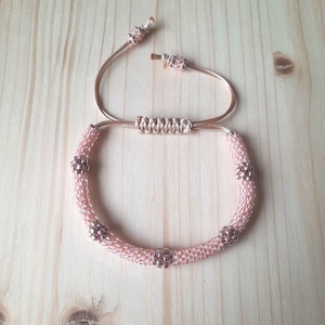 Rózsaszín, viaszolt zsinóros karkötő - ékszer - karkötő - gyöngyös karkötő - Meska.hu