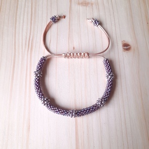 Lila szivárványos matt, viaszolt zsinórós karkötő - ékszer - karkötő - gyöngyös karkötő - Meska.hu