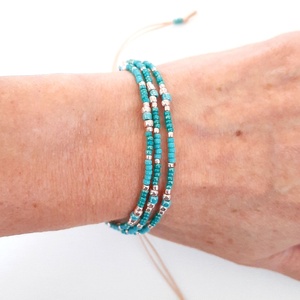 Türkiz 3 soros, viaszolt zsinóros karkötő - ékszer - karkötő - gyöngyös karkötő - Meska.hu