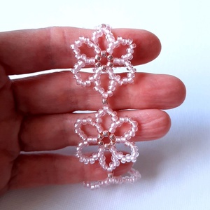 Gyöngyös nagy virágos, rózsaszín karkötő - ékszer - karkötő - gyöngyös karkötő - Meska.hu