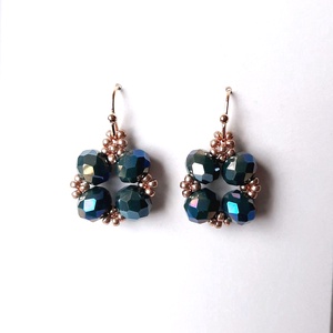 Sötétzöld csiszolt üveg, viaszolt zsinóros karkötő + fülbevaló szett - ékszer - ékszerszett - Meska.hu