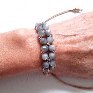 Lilásszürke csiszolt üveg, viaszolt zsinóros karkötő + fülbevaló szett - ékszer - ékszerszett - Meska.hu