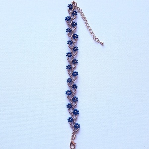 Gyöngyös kisvirágos, kék-arany karkötő - ékszer - karkötő - gyöngyös karkötő - Meska.hu