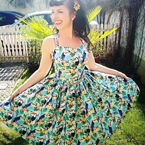 Pinup Rockabilly ruha, tukán és trópusi mintás, virágos, Ruha & Divat, Női ruha, Ruha, Varrás, MESKA