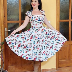 Folk Rockabilly ruha, kalocsai mintás fehér  - Meska.hu