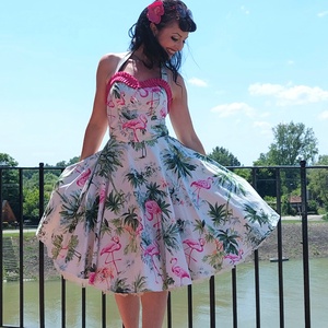 Folk Rockabilly ruha flamingo és palma mintás fodorral LIMITÁLT  - ruha & divat - női ruha - ruha - Meska.hu