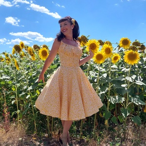 Pinup Rockabilly ruha,  apró százszorszép,  margareta mintás  - ruha & divat - női ruha - ruha - Meska.hu