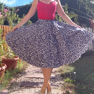 Folk Rockabilly szoknya sötét szürke alapon százszorszép , Ruha & Divat, Női ruha, Szoknya, Varrás, MESKA