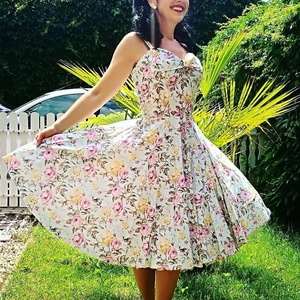 Rockabilly, pinup ruha LIMITÁLT rózsa mintás  - ruha & divat - női ruha - ruha - Meska.hu Rockabilly, pinup ruha LIMITÁLT rózsa mintás  - ruha & divat - női ruha - ruha - Meska.hu