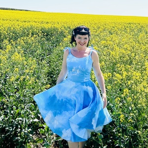 Pinup Rockabilly ruha, látványos felhő, kék ég mintával tavasz - ruha & divat - női ruha - ruha - Meska.hu