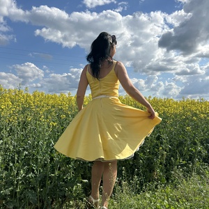 Pinup Rockabilly ruha, sárga százszorszép díszítéssel, tavasz nyári ruha - ruha & divat - női ruha - ruha - Meska.hu