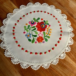 Matyó terítő Matyóföldről - kör - Meska.hu