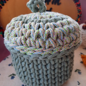 Horgolt őszi dekor szett: asztali alátét, makk tároló, töldísz. - otthon & életmód - dekoráció - asztal és polc dekoráció - horgolt & csipketerítő - Meska.hu