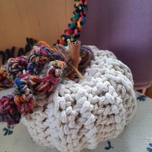 Horgolt őszi dekor szett: asztali alátét, makk tároló, töldísz. - otthon & életmód - dekoráció - asztal és polc dekoráció - horgolt & csipketerítő - Meska.hu