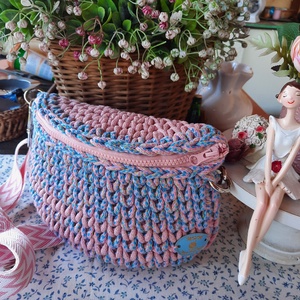 Horgolt crossbody - táska & tok - kézitáska & válltáska - alkalmi táska - Meska.hu
