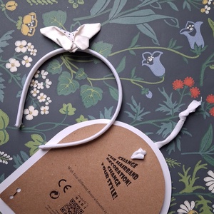 Furfangos fejpánt, hajráf 4 felfűzhető elemmel - lepke, masni, sütőtök, cilinder - fehér - fekete tűpöttyös - ruha & divat - sál, sapka, kendő - fejpánt - Meska.hu