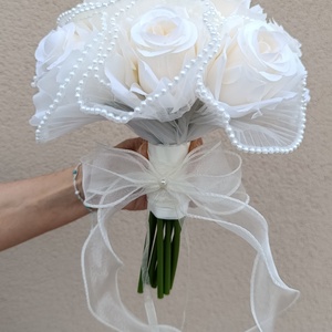 Fehér rózsás menyasszonyi csokor, Esküvő, Menyasszonyi- és dobócsokor, Mindenmás, MESKA