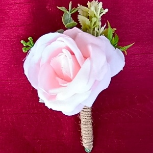 Vőlegény/ Fiú tanú kitűző, rózsaszín rózsás - Meska.hu