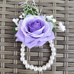 Tanú lány / Koszorúslány csuklódísz lila rózsával - Meska.hu