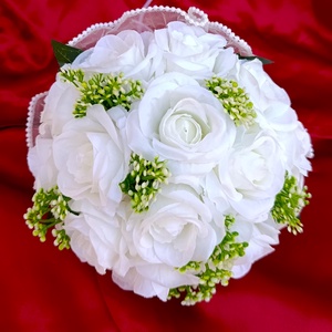Hófehér menyasszonyi rózsacsokor - Meska.hu