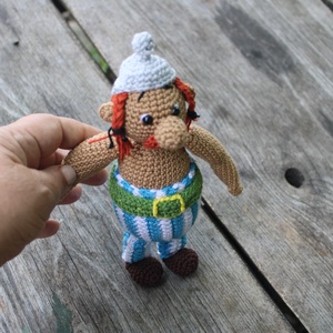 Asterix a bátor gall- egyedi, kézzel horgolt amigurumi figura - otthon & életmód - autó - visszapillantó dísz - Meska.hu