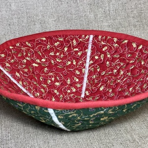 Karácsonyi textiltál - piros-zöld, Karácsony, Karácsonyi lakásdekoráció, Ünnepi asztaldekoráció, Patchwork, foltvarrás, Varrás, MESKA