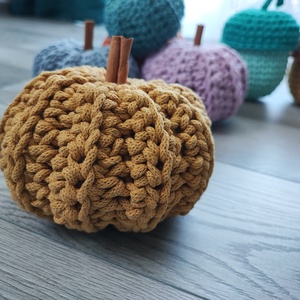 Horgolt tök közepes  - otthon & életmód - dekoráció - halloween - halloweeni tök - Meska.hu