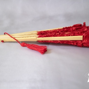 Cherry vörös csipke legyező - esküvő - dekoráció - helyszíni dekor - Meska.hu