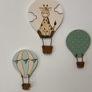 Hőlégballon fali dekor szett - baba - mama - babaszoba dekoráció - babanév dekoráció - Meska.hu