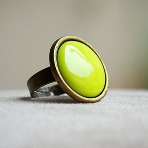 Chartreuse zöld kerek tűzzománc gyűrű, Ékszer, Gyűrű, Statement gyűrű, Ékszerkészítés, Tűzzománc, MESKA