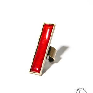 Almendra - rubin vörös szögletes hosszúkás tűzzománc gyűrű világos LE, Ékszer, Gyűrű, Statement gyűrű, Tűzzománc, Ötvös, MESKA