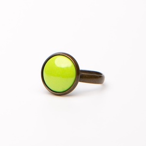  Lime zöld kerek tűzzománc gyűrű - mini, Ékszer, Gyűrű, Kerek gyűrű, Ékszerkészítés, Tűzzománc, MESKA