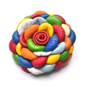 Multicolor Extra-virágkitűző valódi bőrből - ékszer - kitűző és bross - kitűző - Meska.hu
