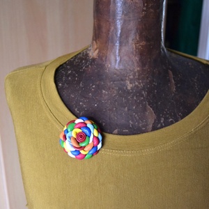 Multicolor Extra-virágkitűző valódi bőrből - ékszer - kitűző és bross - kitűző - Meska.hu