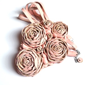 Jardin-Roses romantiques-nyakék valódi bőrből, Ékszer, Nyaklánc, Medálos nyaklánc, Bőrművesség, Ékszerkészítés, MESKA