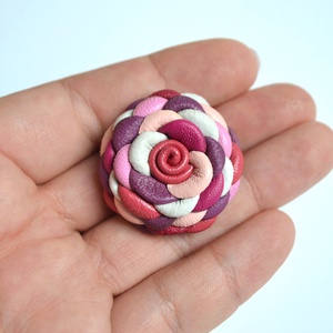 Candy-extra virágkitűző valódi bőrből - ékszer - kitűző és bross - kitűző - Meska.hu