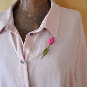 Pink tulipán-kitűző valódi bőrből  - ékszer - kitűző és bross - Meska.hu