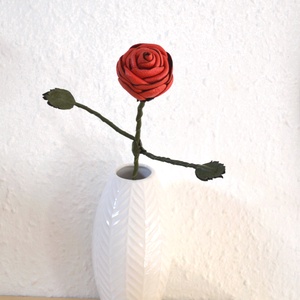 A rózsa-valódi bőrből - ékszer - kitűző és bross - Meska.hu